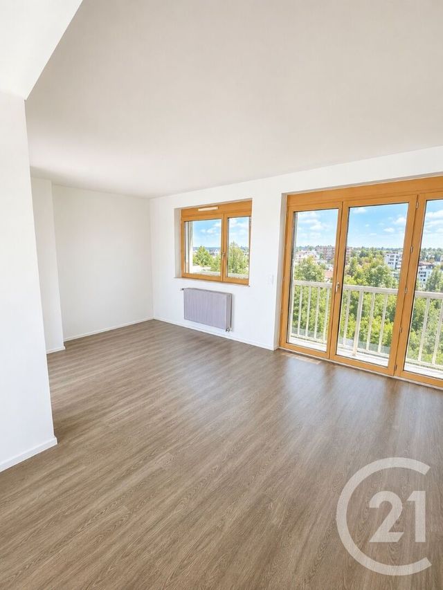 Appartement F3 à vendre - 3 pièces - 70.47 m2 - FONTAINEBLEAU - 77 - ILE-DE-FRANCE - Century 21 Parc & Château