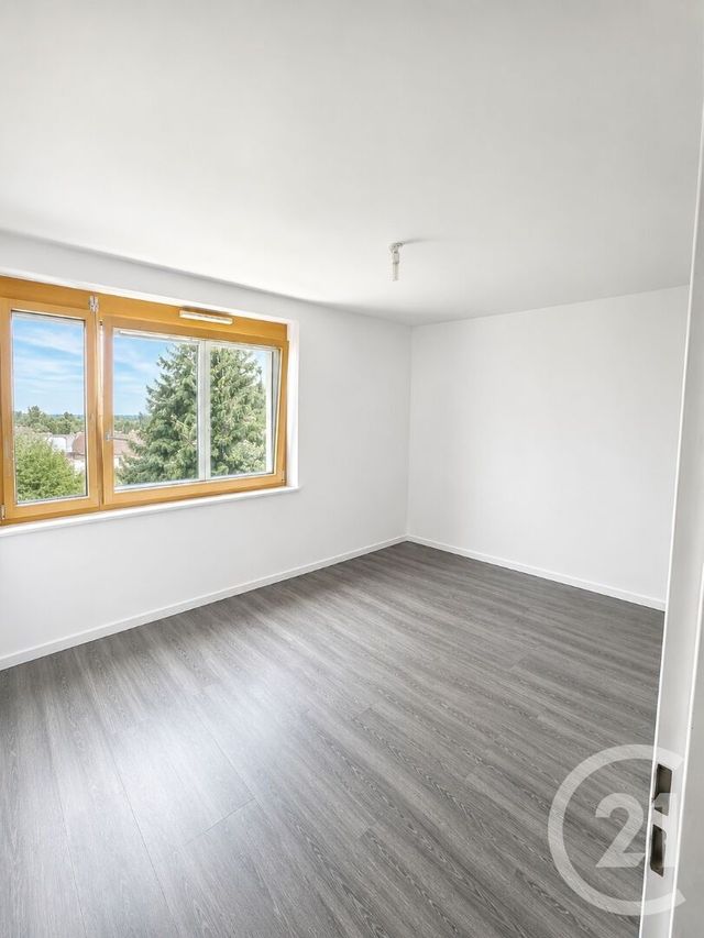 Appartement F3 à vendre - 3 pièces - 70.47 m2 - FONTAINEBLEAU - 77 - ILE-DE-FRANCE - Century 21 Parc & Château
