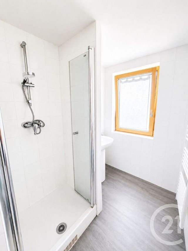 Appartement F3 à vendre - 3 pièces - 70.47 m2 - FONTAINEBLEAU - 77 - ILE-DE-FRANCE - Century 21 Parc & Château
