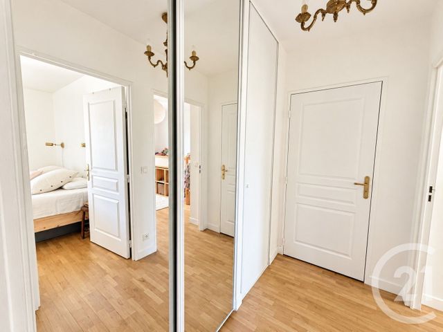 Appartement F3 à vendre - 3 pièces - 66.3 m2 - AVON - 77 - ILE-DE-FRANCE - Century 21 Parc & Château