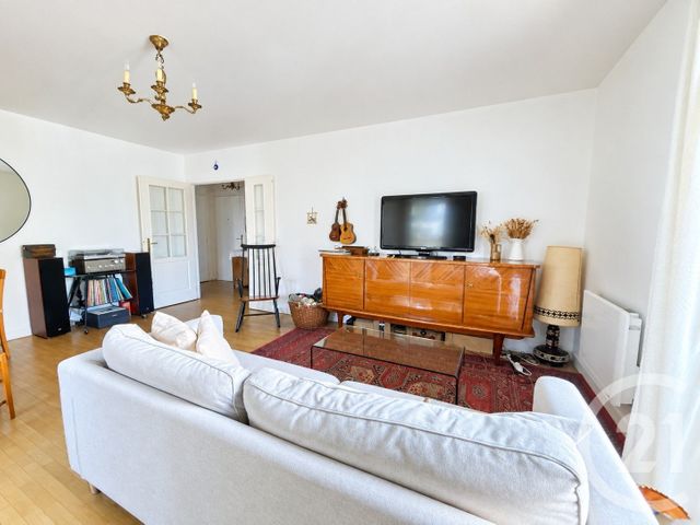 Appartement F3 à vendre - 3 pièces - 66.3 m2 - AVON - 77 - ILE-DE-FRANCE - Century 21 Parc & Château