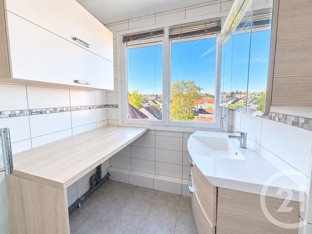 Appartement F3 bis à vendre - 3 pièces - 58.78 m2 - AVON - 77 - ILE-DE-FRANCE - Century 21 Parc & Château