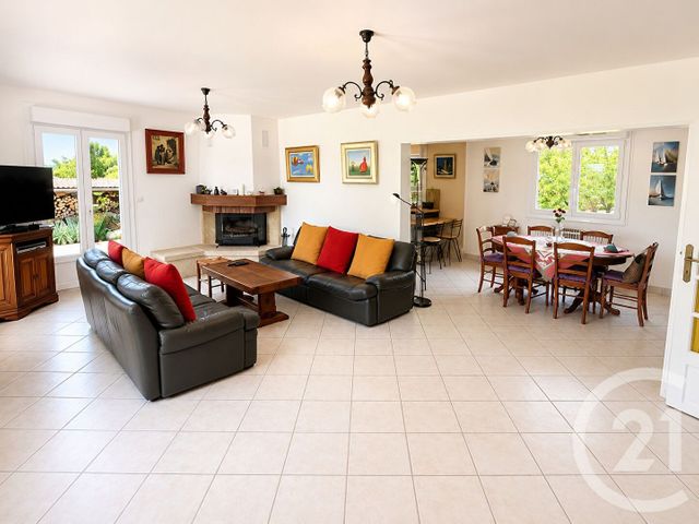 maison à vendre - 7 pièces - 179.63 m2 - ST MARTIN EN BIERE - 77 - ILE-DE-FRANCE - Century 21 Parc & Château