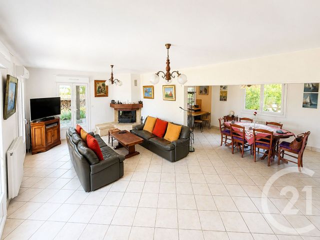 maison à vendre - 7 pièces - 179.63 m2 - ST MARTIN EN BIERE - 77 - ILE-DE-FRANCE - Century 21 Parc & Château