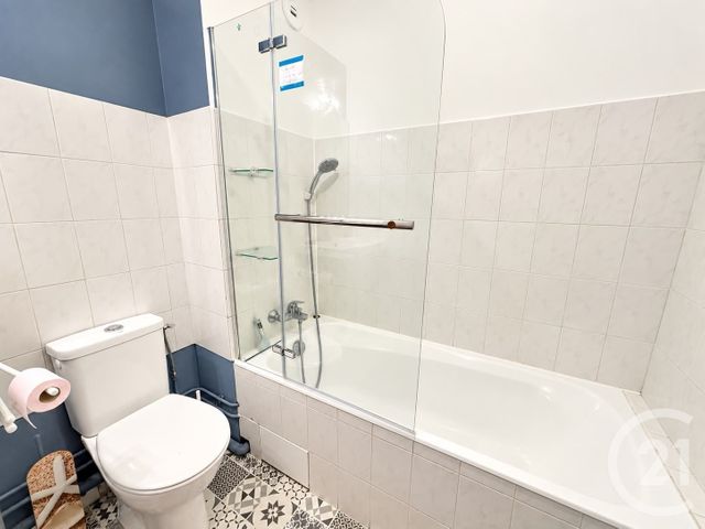 Appartement Studio à vendre - 1 pièce - 30.16 m2 - FONTAINEBLEAU - 77 - ILE-DE-FRANCE - Century 21 Parc & Château