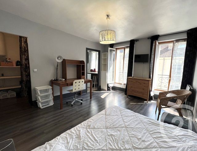 Appartement F1 à vendre FONTAINEBLEAU