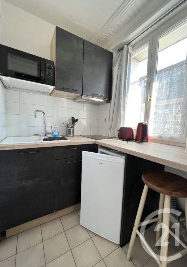 Appartement F1 à vendre - 1 pièce - 24.63 m2 - FONTAINEBLEAU - 77 - ILE-DE-FRANCE - Century 21 Parc & Château