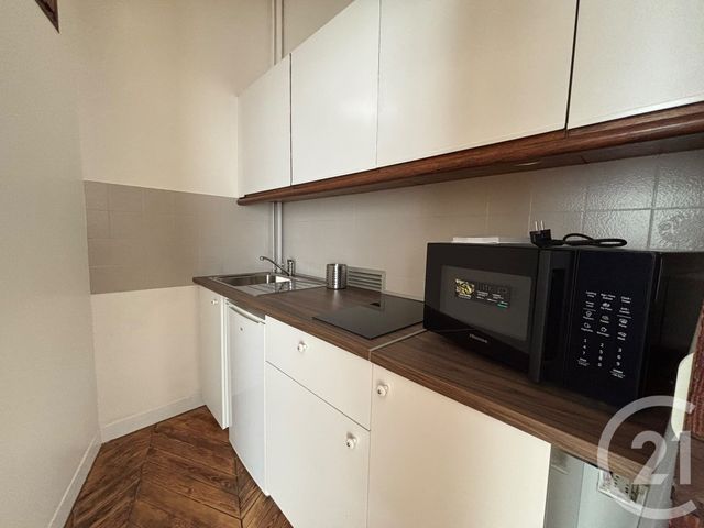 Appartement Studio à vendre - 1 pièce - 21.18 m2 - FONTAINEBLEAU - 77 - ILE-DE-FRANCE - Century 21 Parc & Château