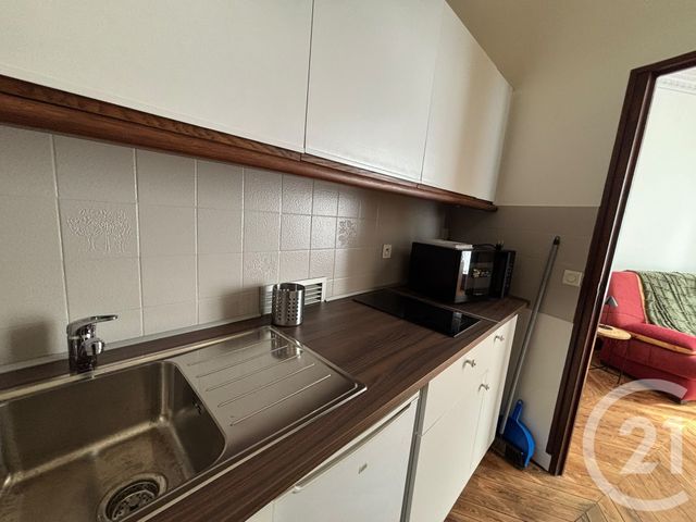 Appartement Studio à vendre - 1 pièce - 21.18 m2 - FONTAINEBLEAU - 77 - ILE-DE-FRANCE - Century 21 Parc & Château