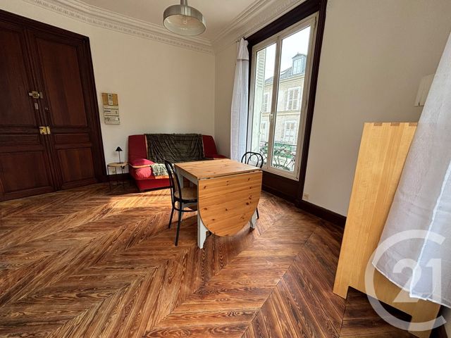 Appartement Studio à vendre - 1 pièce - 21.18 m2 - FONTAINEBLEAU - 77 - ILE-DE-FRANCE - Century 21 Parc & Château
