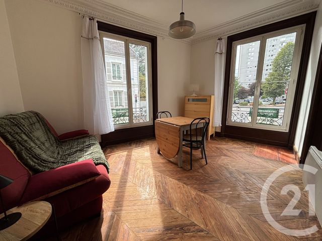 Appartement Studio à vendre - 1 pièce - 21.18 m2 - FONTAINEBLEAU - 77 - ILE-DE-FRANCE - Century 21 Parc & Château