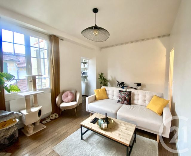 Appartement à vendre - 3 pièces - 54.53 m2 - FONTAINEBLEAU - 77 - ILE-DE-FRANCE - Century 21 Parc & Château