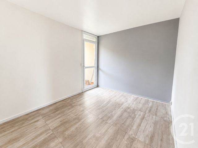 Appartement F4 à vendre - 4 pièces - 69.79 m2 - AVON - 77 - ILE-DE-FRANCE - Century 21 Parc & Château