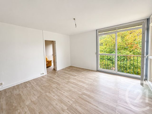 Appartement F4 à vendre - 4 pièces - 69.79 m2 - AVON - 77 - ILE-DE-FRANCE - Century 21 Parc & Château