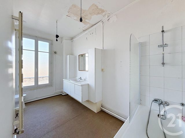 Appartement F4 à vendre - 4 pièces - 103.27 m2 - FONTAINEBLEAU - 77 - ILE-DE-FRANCE - Century 21 Parc & Château