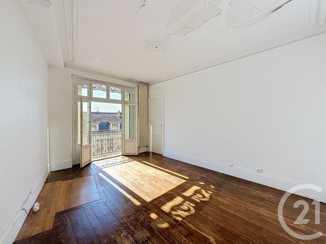 Appartement F4 à vendre - 4 pièces - 103.27 m2 - FONTAINEBLEAU - 77 - ILE-DE-FRANCE - Century 21 Parc & Château