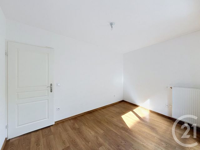 Appartement F4 à vendre - 4 pièces - 79.59 m2 - FONTAINEBLEAU - 77 - ILE-DE-FRANCE - Century 21 Parc & Château