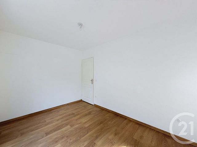 Appartement F4 à vendre - 4 pièces - 79.59 m2 - FONTAINEBLEAU - 77 - ILE-DE-FRANCE - Century 21 Parc & Château