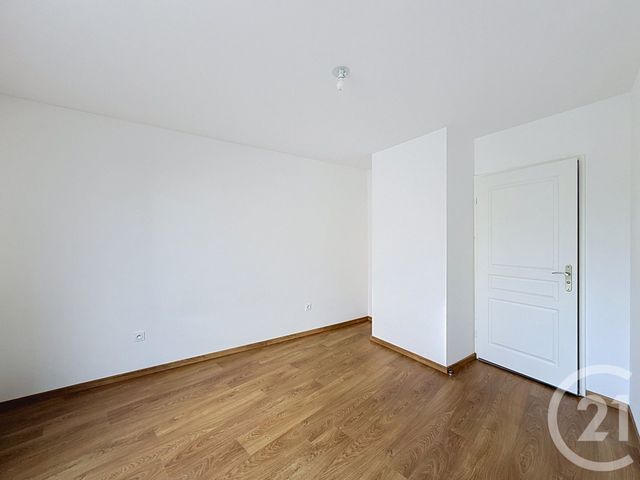 Appartement F4 à vendre - 4 pièces - 79.59 m2 - FONTAINEBLEAU - 77 - ILE-DE-FRANCE - Century 21 Parc & Château