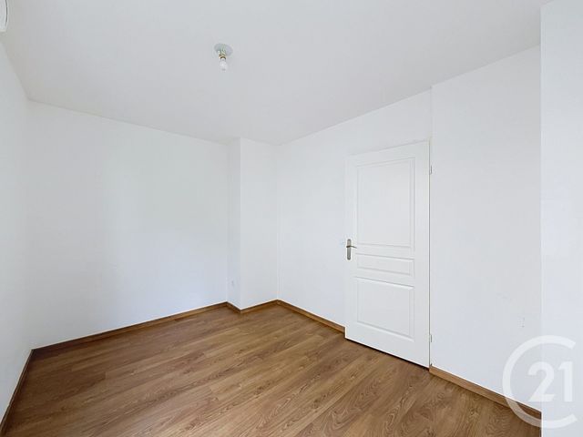 Appartement F4 à vendre - 4 pièces - 79.59 m2 - FONTAINEBLEAU - 77 - ILE-DE-FRANCE - Century 21 Parc & Château