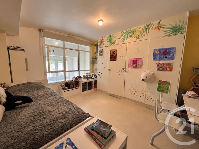 Appartement F4 à vendre - 4 pièces - 97.6 m2 - FONTAINEBLEAU - 77 - ILE-DE-FRANCE - Century 21 Parc & Château