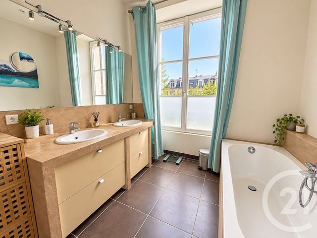 maison à vendre - 6 pièces - 190.99 m2 - FONTAINEBLEAU - 77 - ILE-DE-FRANCE - Century 21 Parc & Château