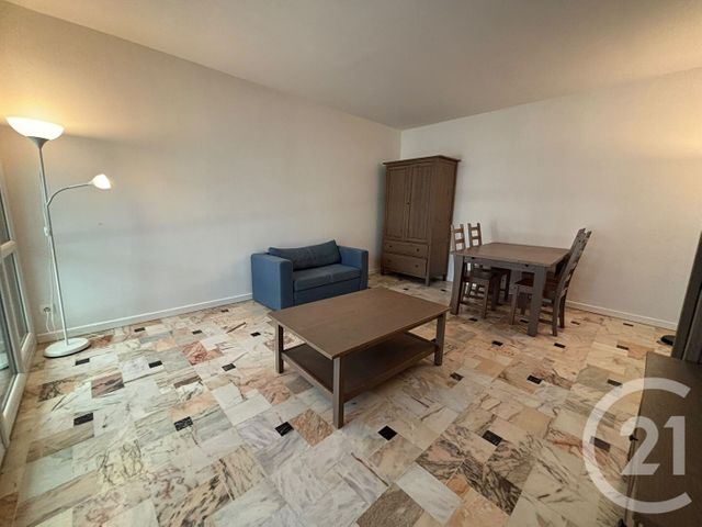 Appartement F2 à vendre - 2 pièces - 54.17 m2 - AVON - 77 - ILE-DE-FRANCE - Century 21 Parc & Château